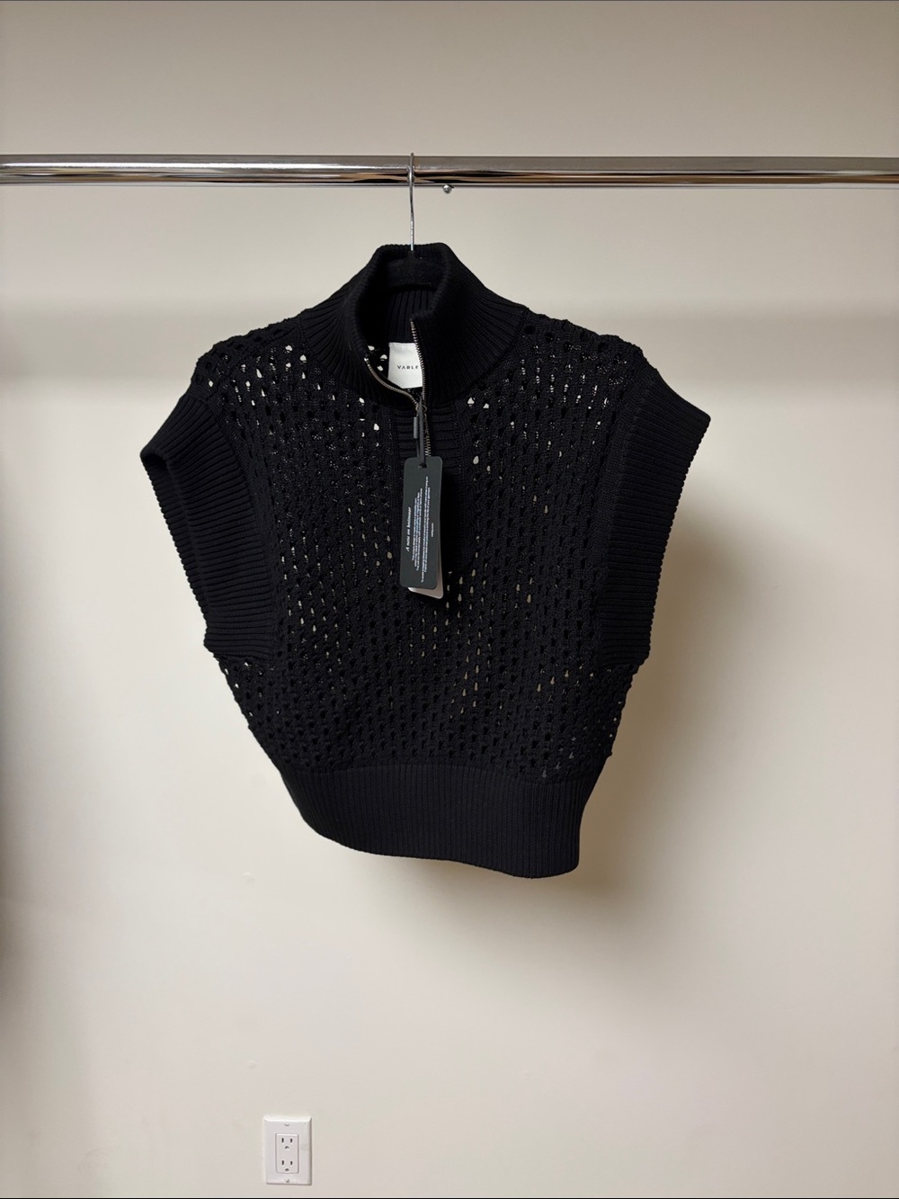 Varley gaines half zip knit black